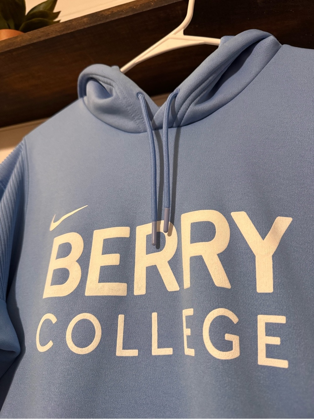 Nike Light Blue Berry College Crewneck Hoodie XL EUC